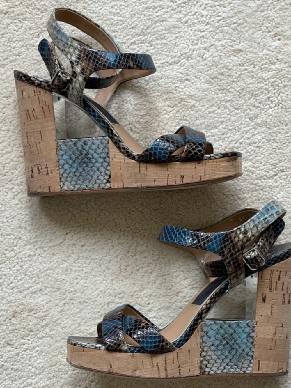 Salvatore Ferragamo Leather Wedge Sandal Blue Python Made In Italy Size 6.5